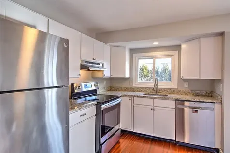 50 Belvedere Drive Bristol RI 02809