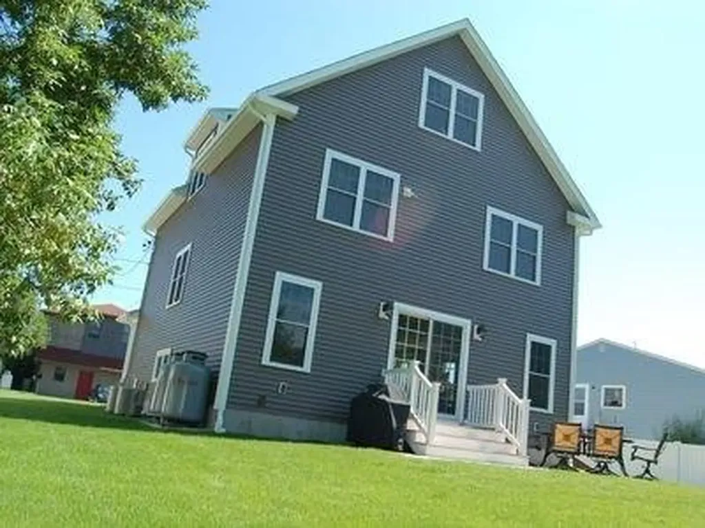 50 Seascape Avenue Middletown RI 02842