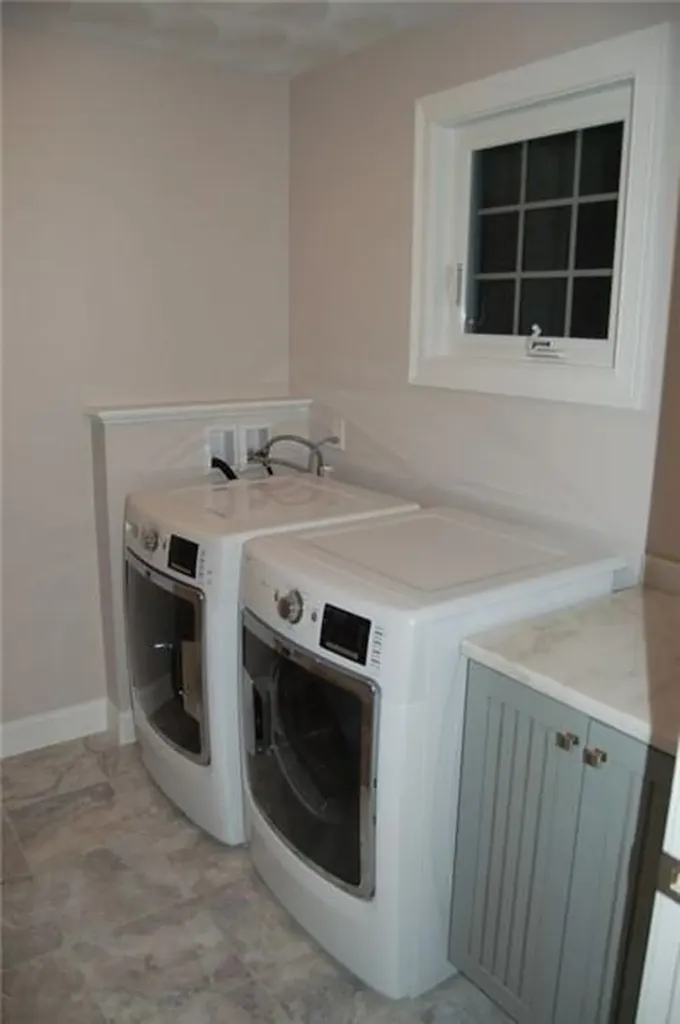 50 Seascape Avenue Middletown RI 02842