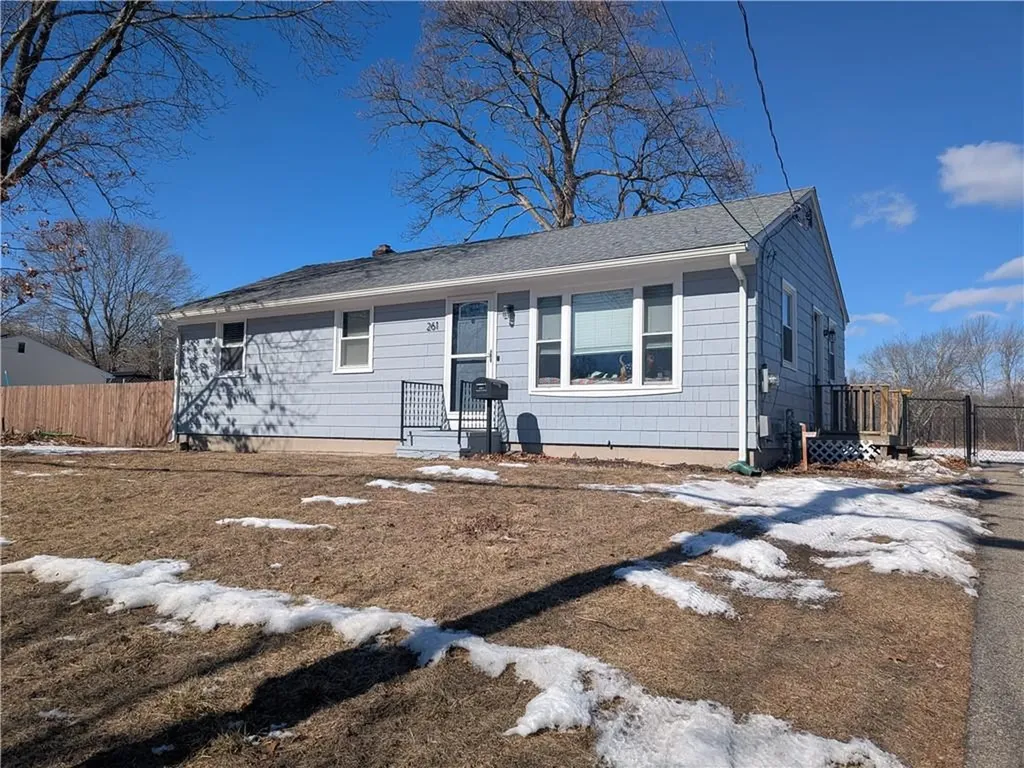 261 Draper Avenue Warwick RI 02889