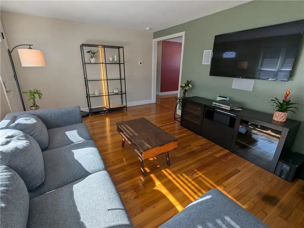 261 Draper Avenue Warwick RI 02889