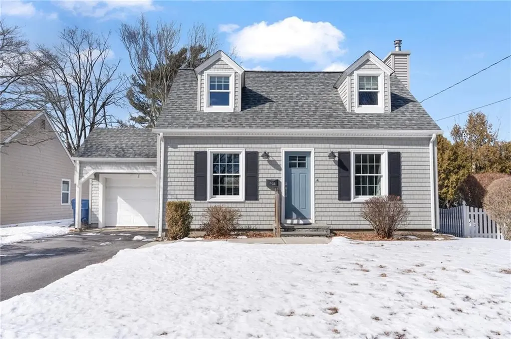75 Overfield Road East Greenwich RI 02818