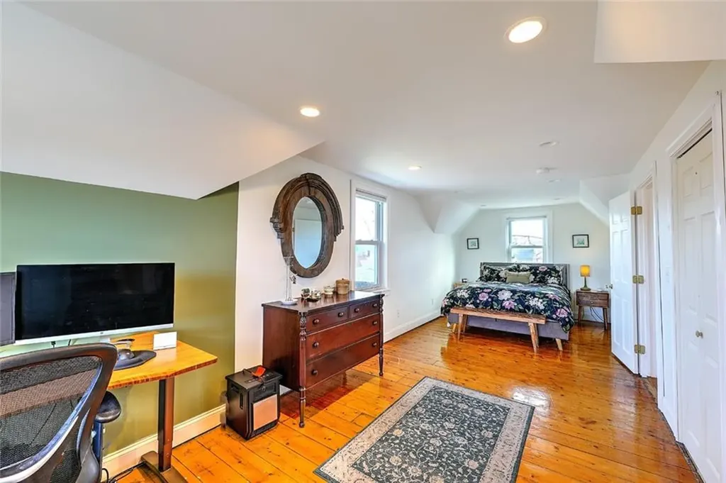 24 Magnolia Street Cranston RI 02910