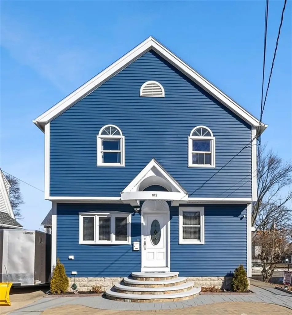 102 Williams Avenue East Providence RI 02914