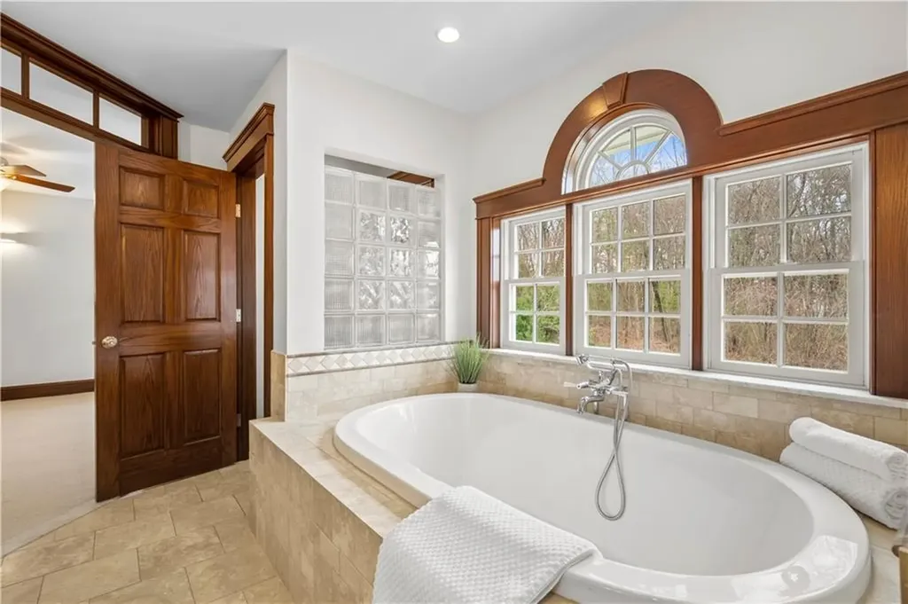 215 John Mowry Road Smithfield RI 02917