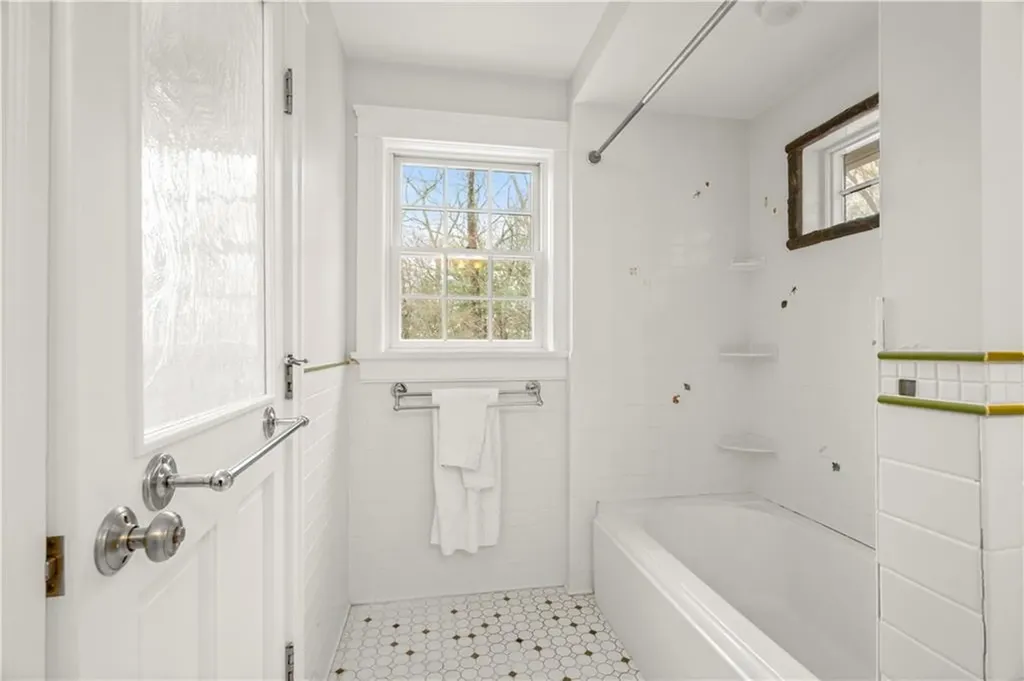 215 John Mowry Road Smithfield RI 02917