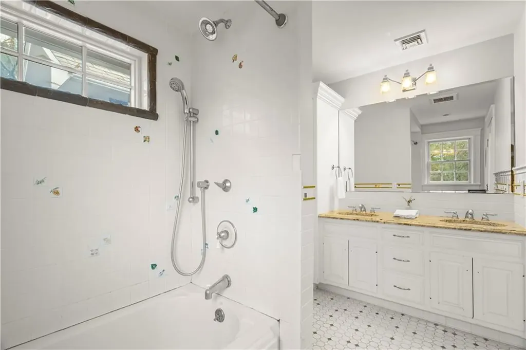 215 John Mowry Road Smithfield RI 02917