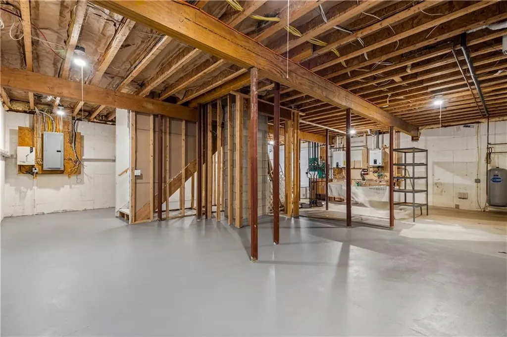 215 John Mowry Road Smithfield RI 02917