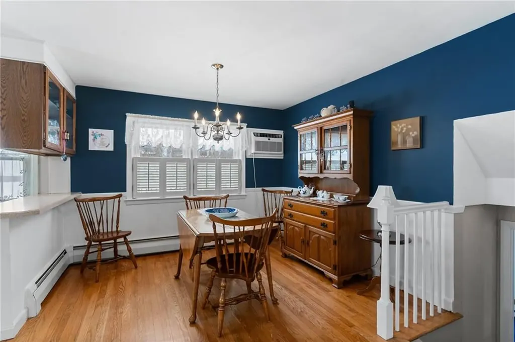 108 Howland Avenue East Providence RI 02914