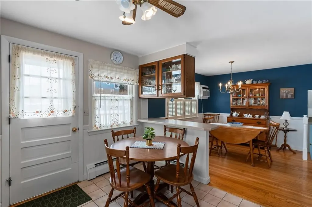 108 Howland Avenue East Providence RI 02914