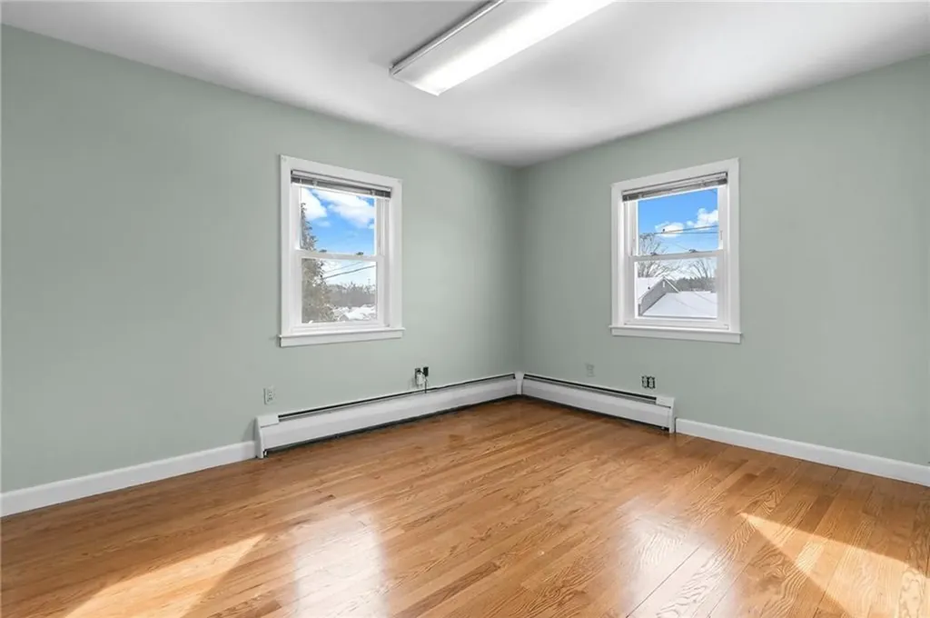 108 Howland Avenue East Providence RI 02914