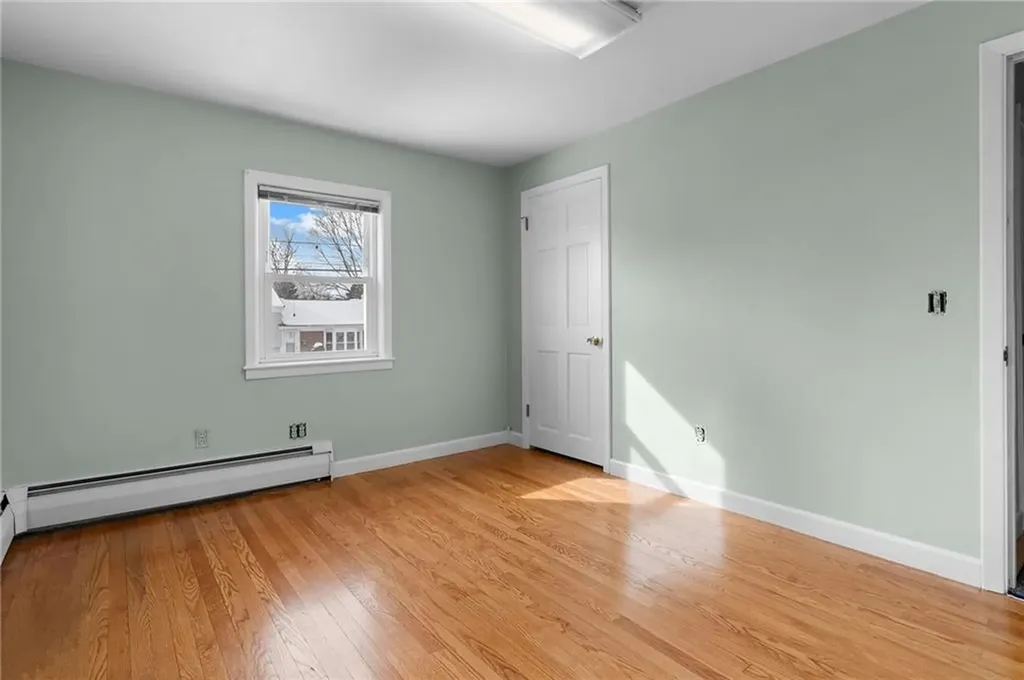 108 Howland Avenue East Providence RI 02914