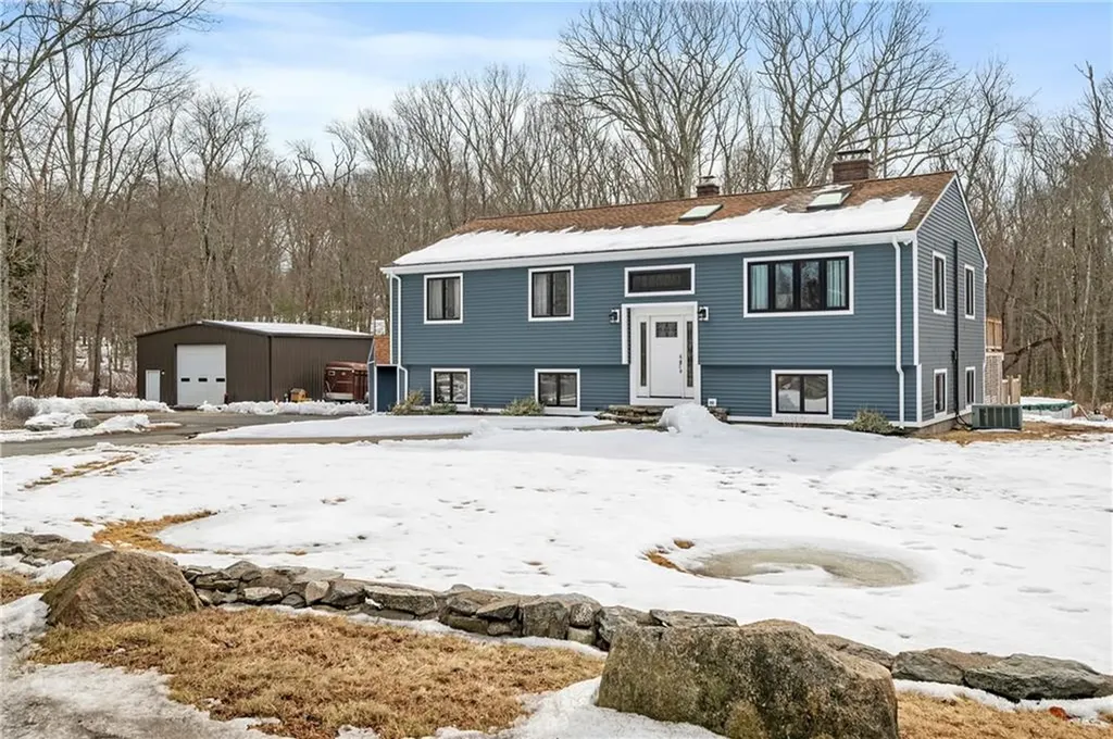 396 Chestnut Hill Road Glocester RI 02814