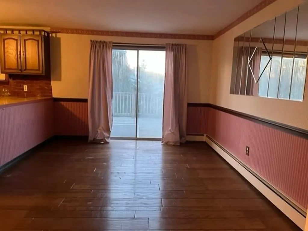85 West View Avenue Cranston RI 02920