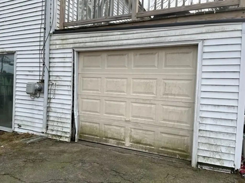 85 West View Avenue Cranston RI 02920