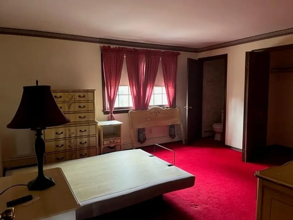 85 West View Avenue Cranston RI 02920