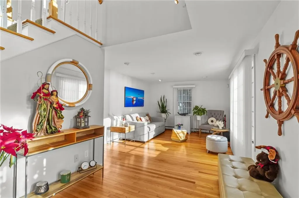 159 New Meadow Road Barrington RI 02806
