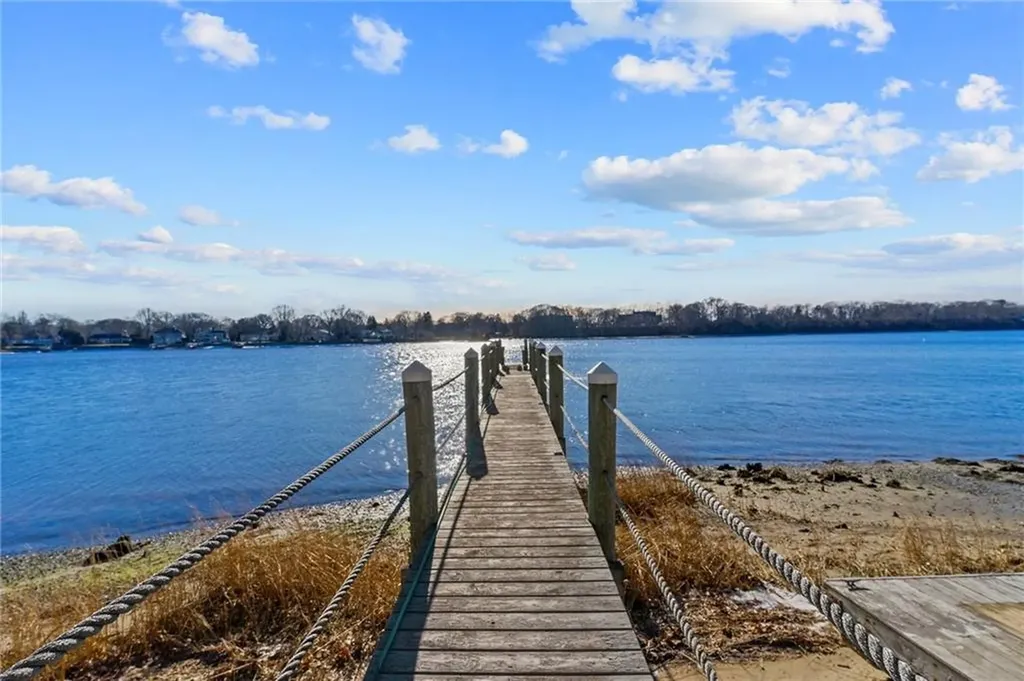 159 New Meadow Road Barrington RI 02806