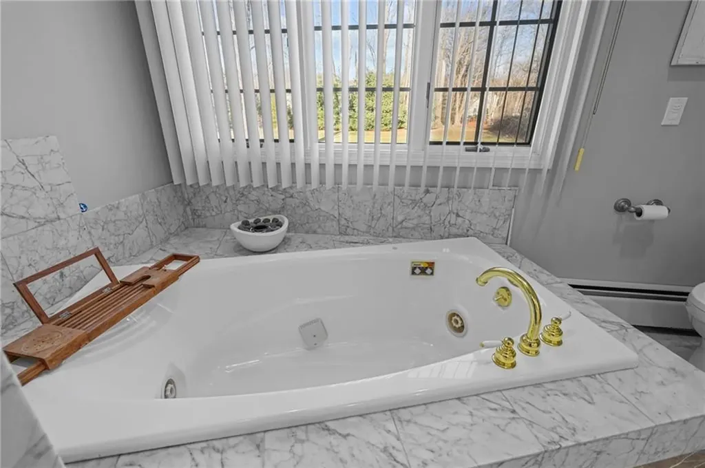 159 New Meadow Road Barrington RI 02806