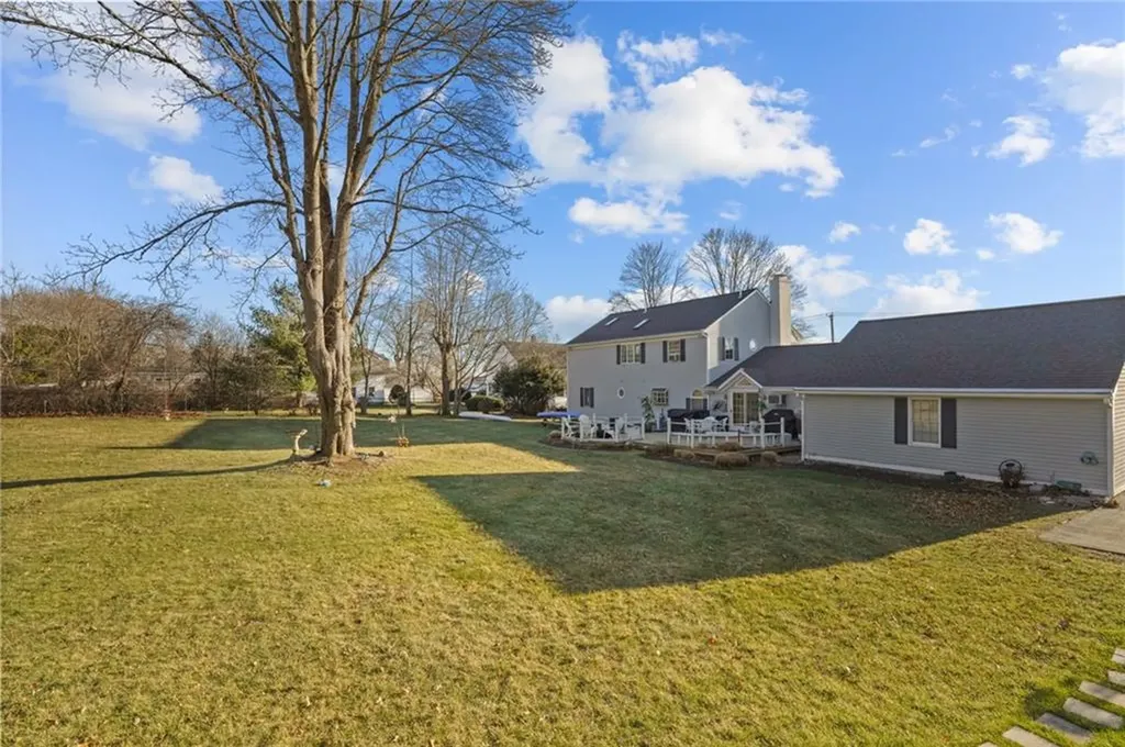 159 New Meadow Road Barrington RI 02806