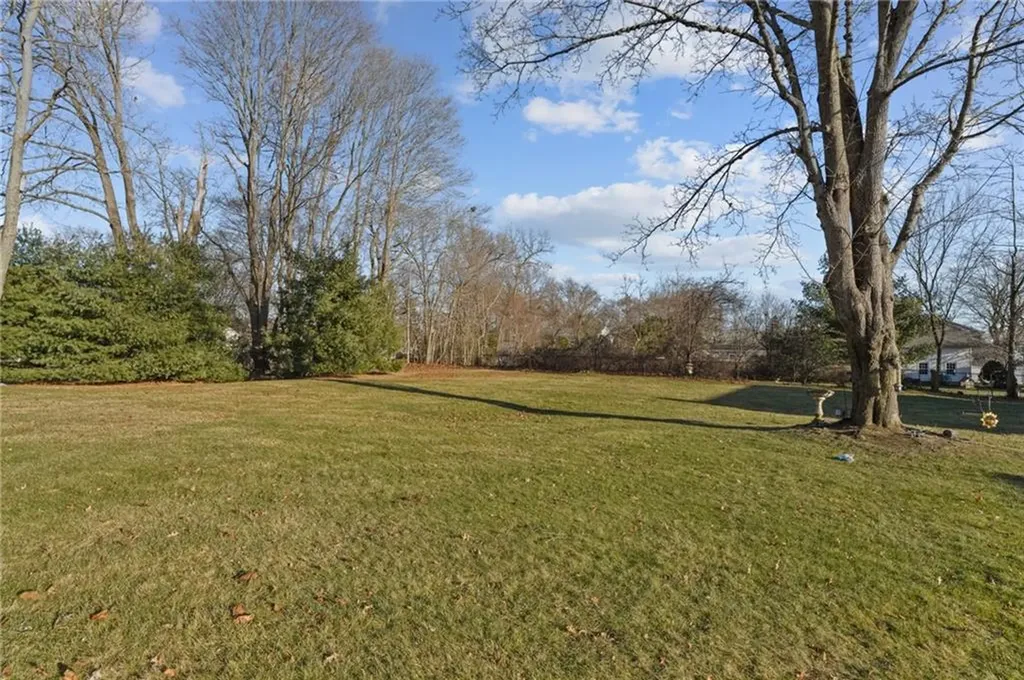 159 New Meadow Road Barrington RI 02806