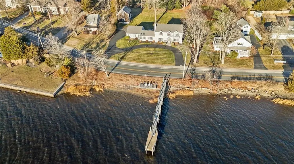 159 New Meadow Road Barrington RI 02806