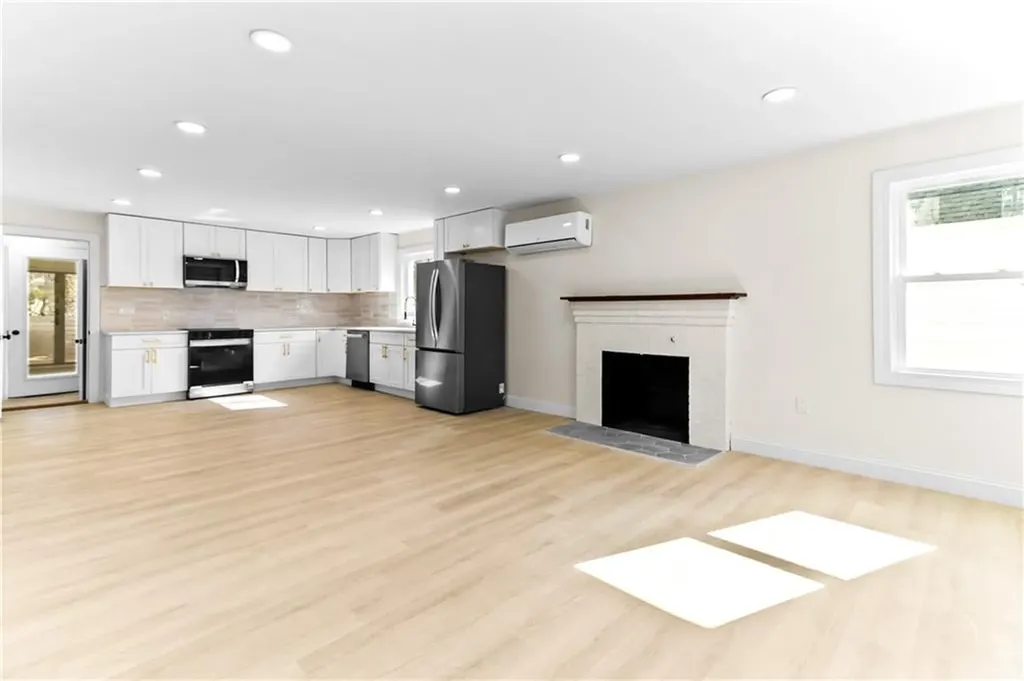 21 23 Joy Street Providence RI 02908