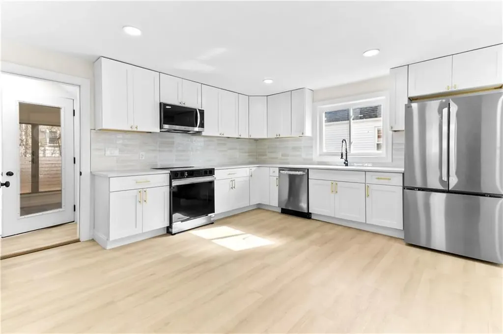 21 23 Joy Street Providence RI 02908
