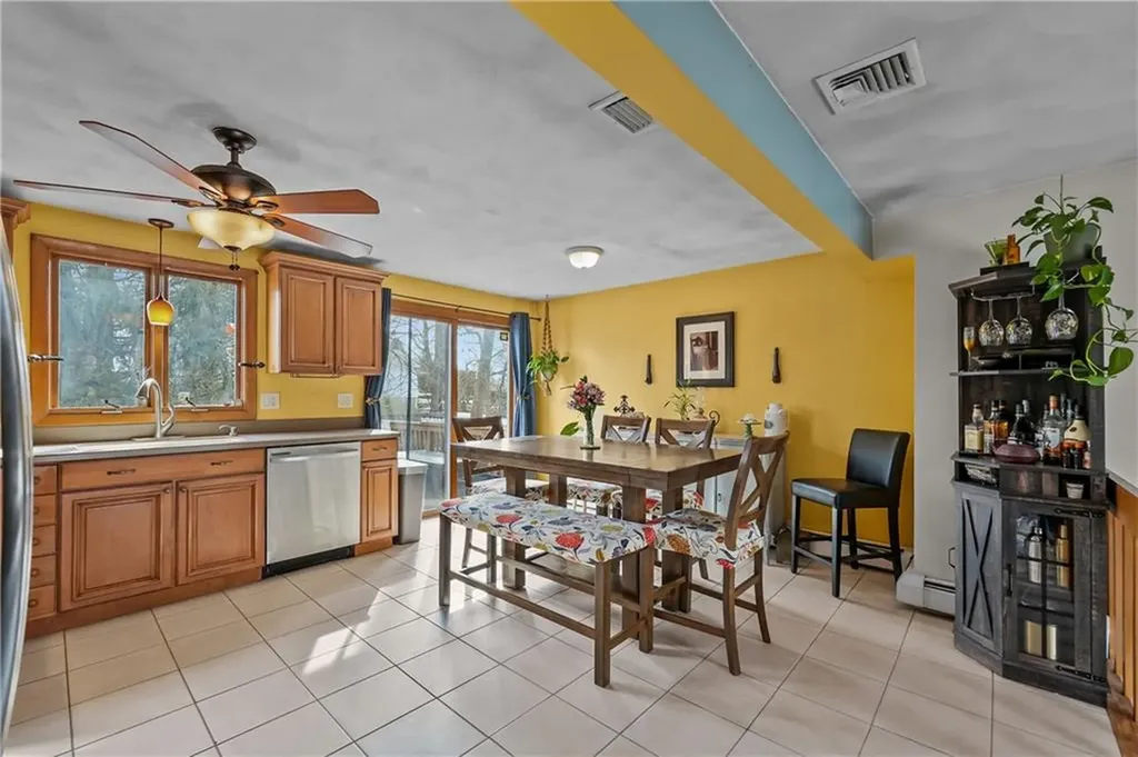 10 Patricia Drive North Providence RI 02904