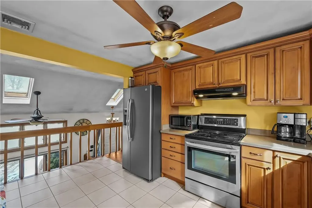 10 Patricia Drive North Providence RI 02904