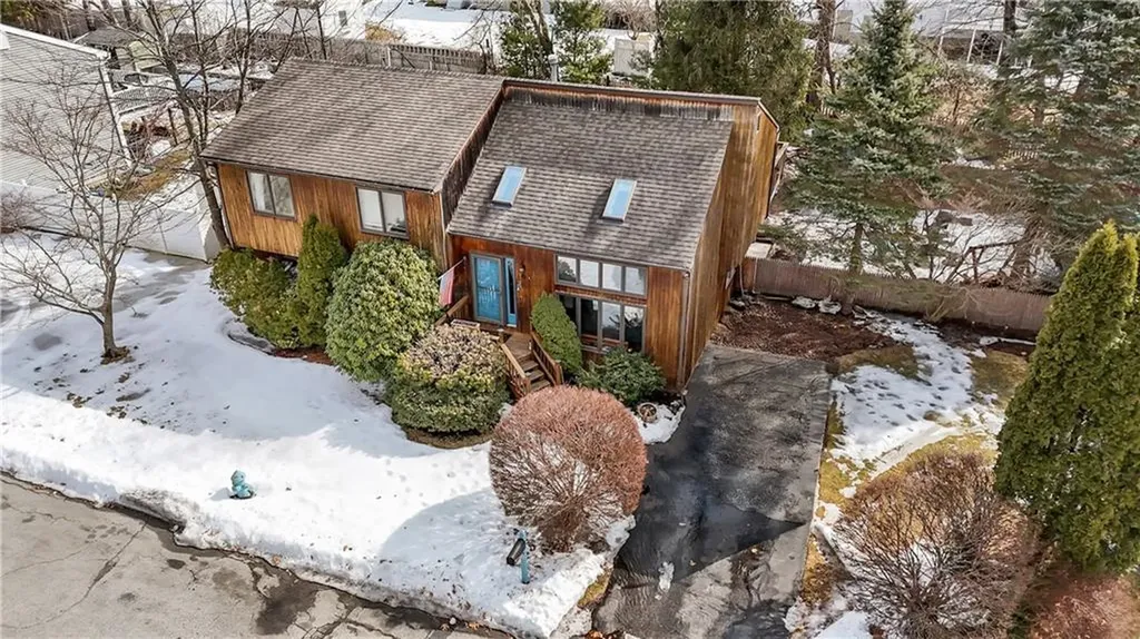 10 Patricia Drive North Providence RI 02904