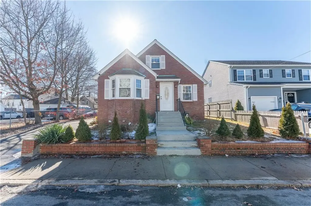 21 John Street Cumberland RI 02864