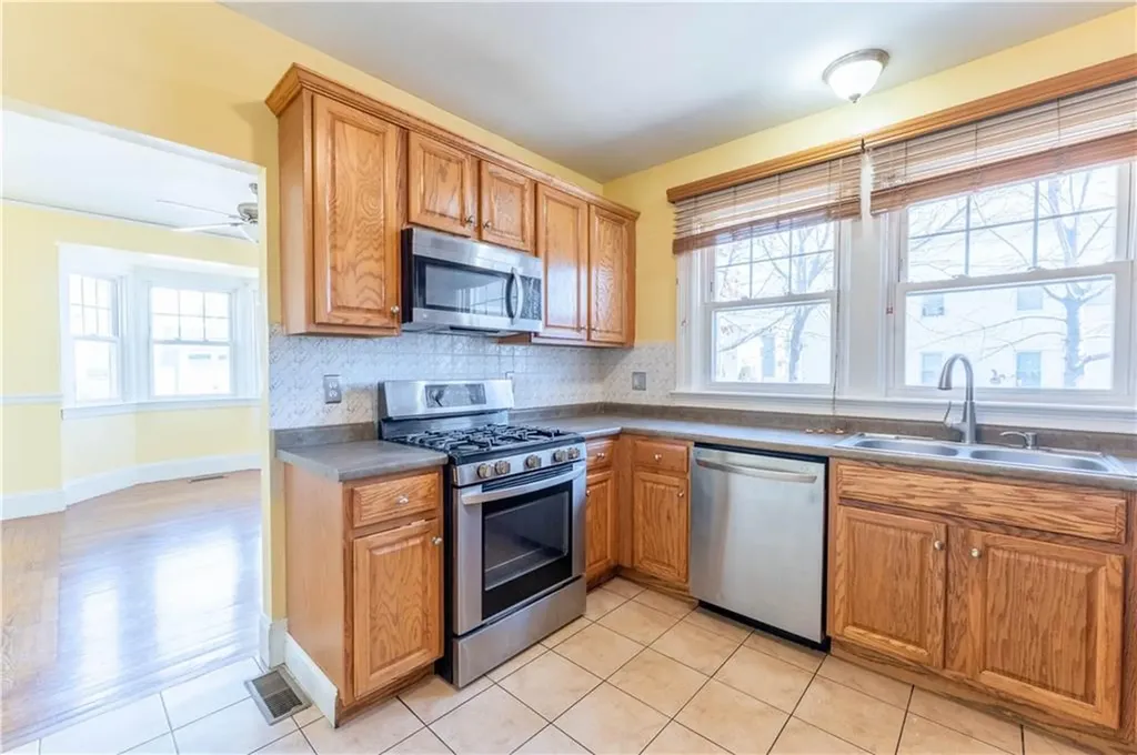 21 John Street Cumberland RI 02864