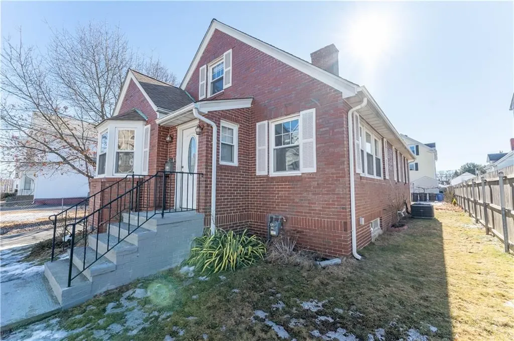 21 John Street Cumberland RI 02864