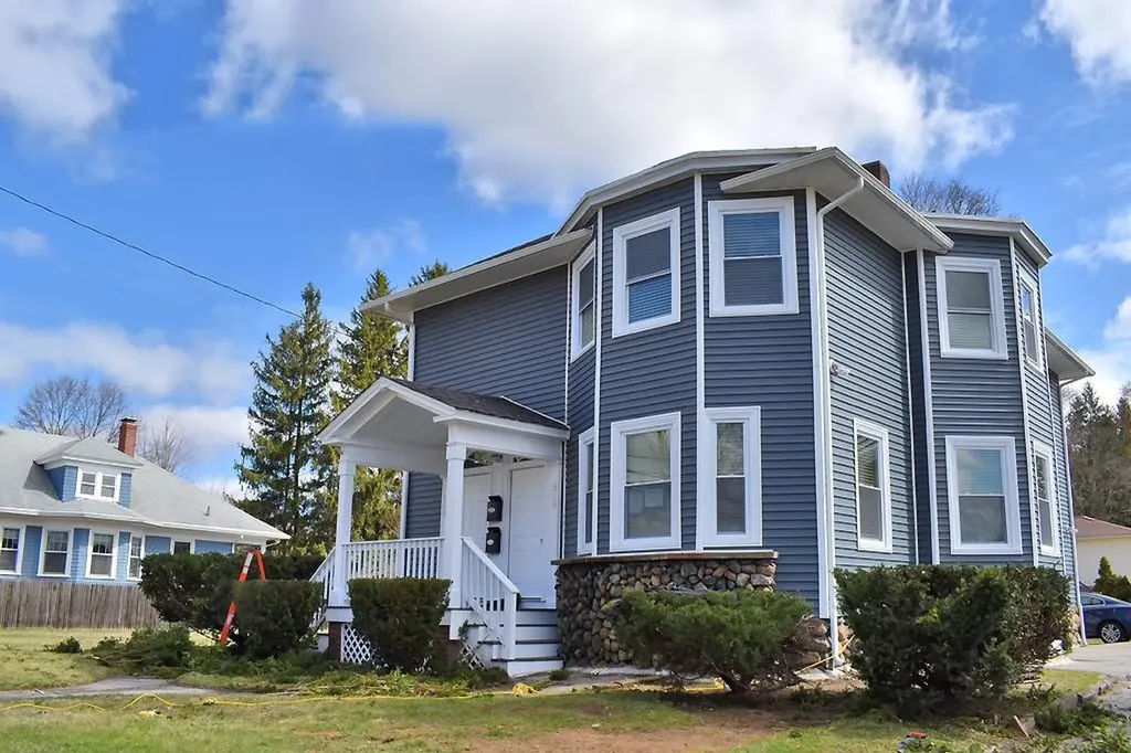 504 506 Oaklawn Avenue Cranston RI 02920