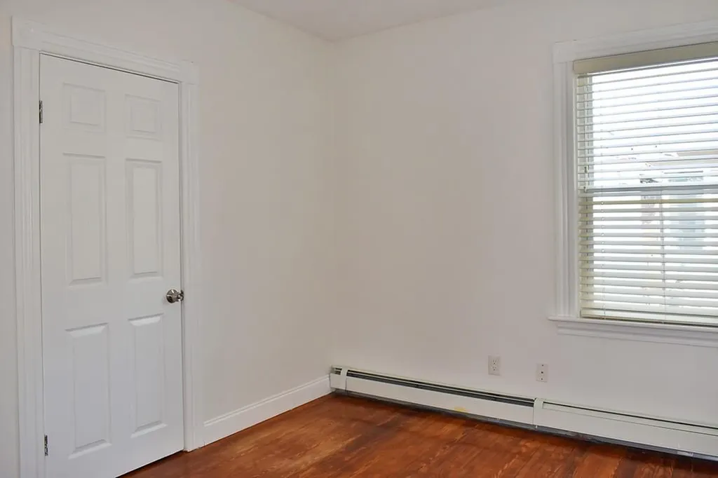 504 506 Oaklawn Avenue Cranston RI 02920