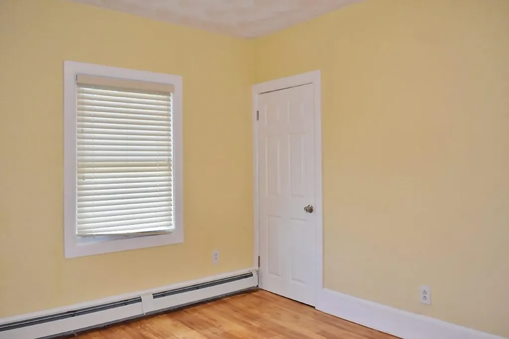 504 506 Oaklawn Avenue Cranston RI 02920