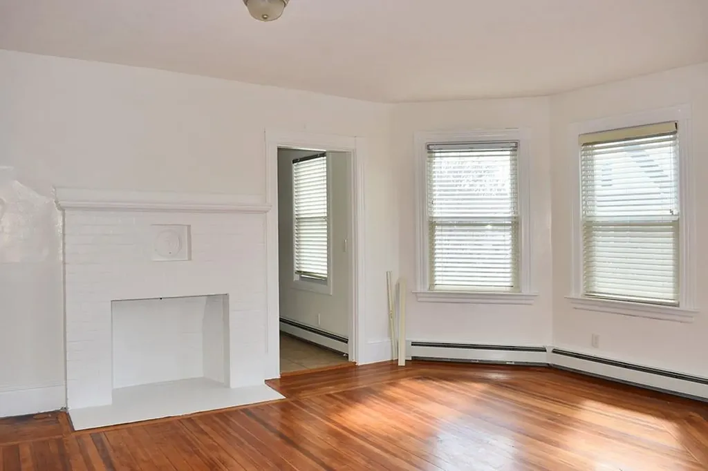 504 506 Oaklawn Avenue Cranston RI 02920