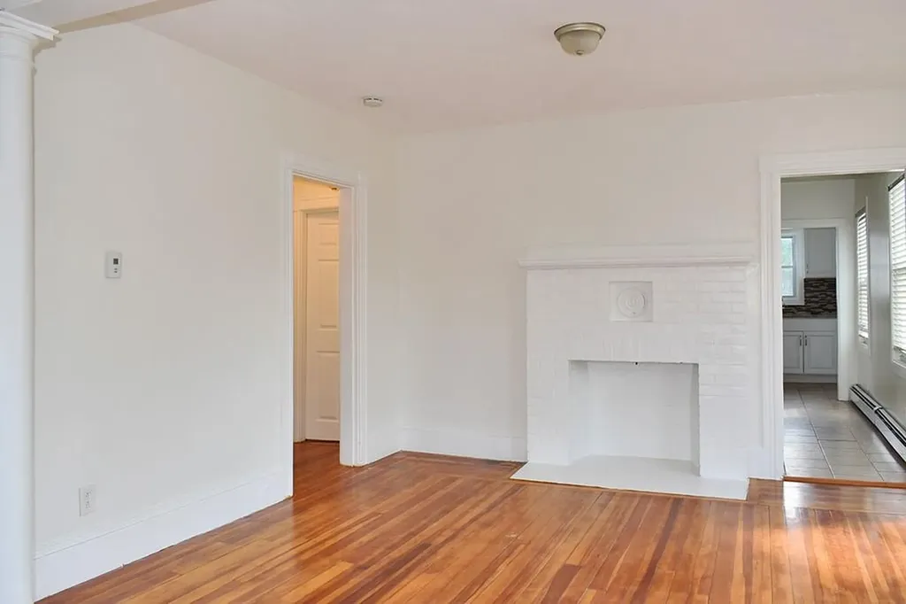 504 506 Oaklawn Avenue Cranston RI 02920