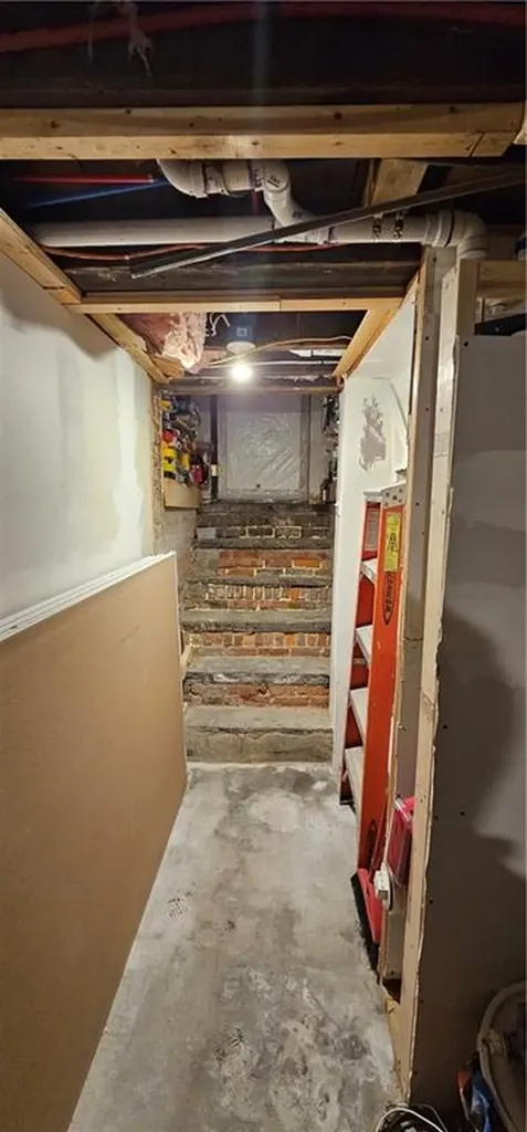 60 Gerald Street Pawtucket RI 02860