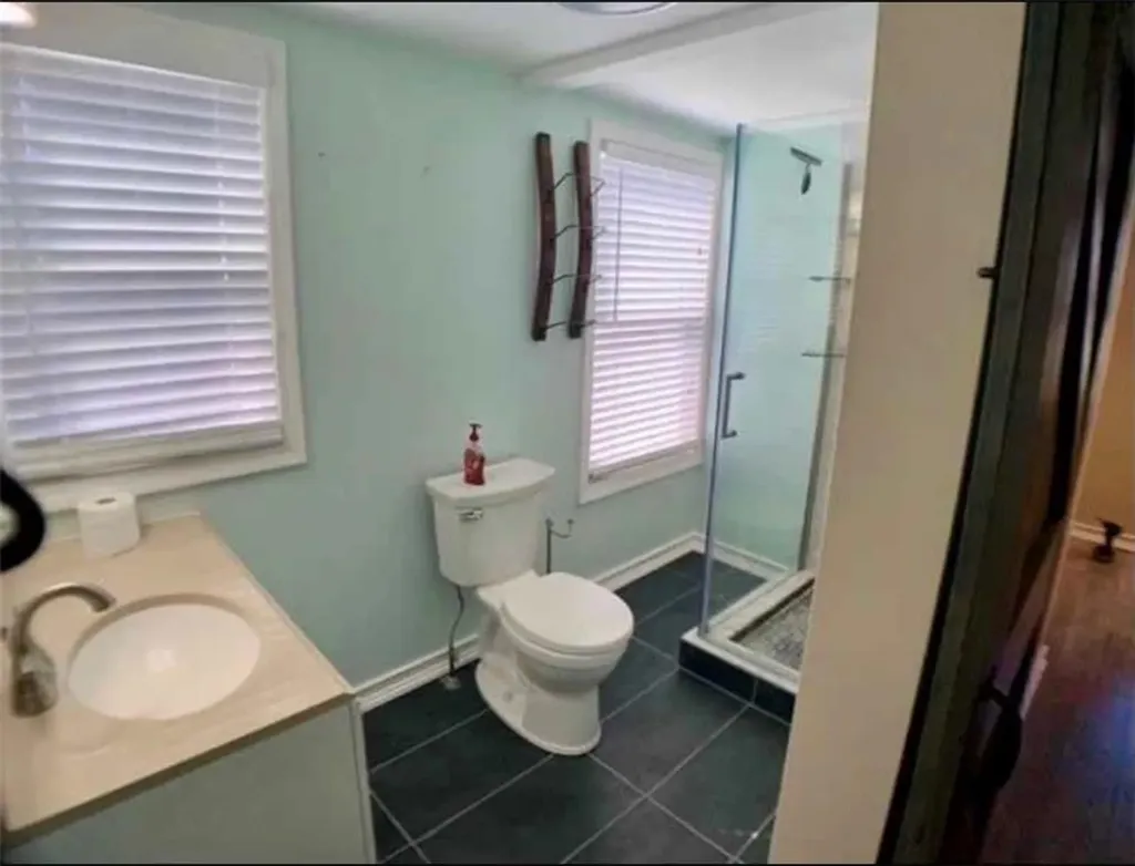 232 Sprague Street Portsmouth RI 02871