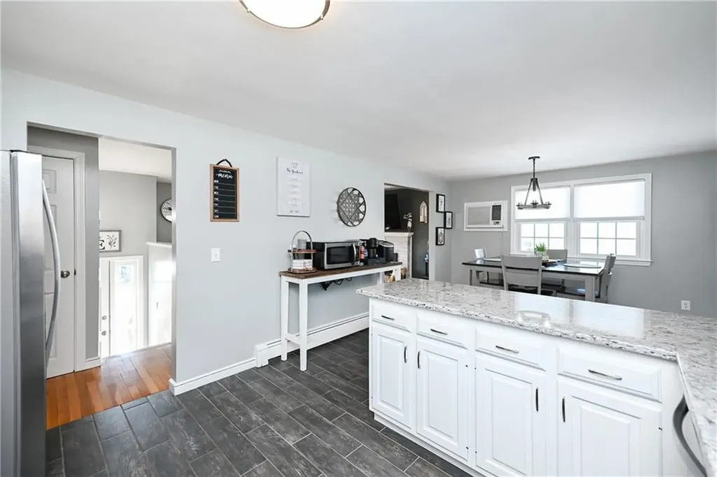 89 Ridge Street Woonsocket RI 02895