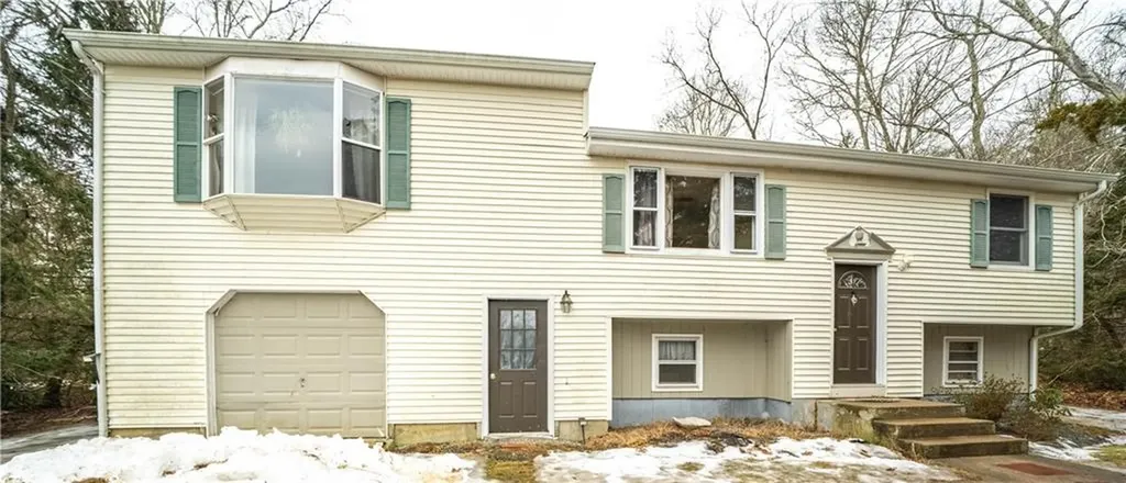 55 Highview Avenue Hopkinton RI 02832