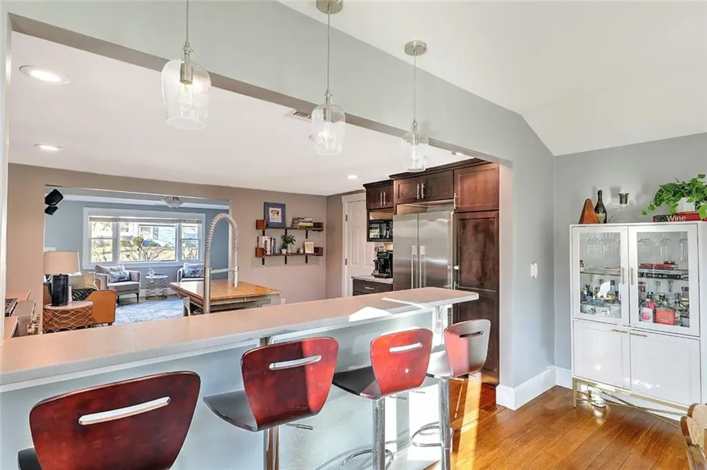 12 Grassy Plain Road Barrington RI 02806