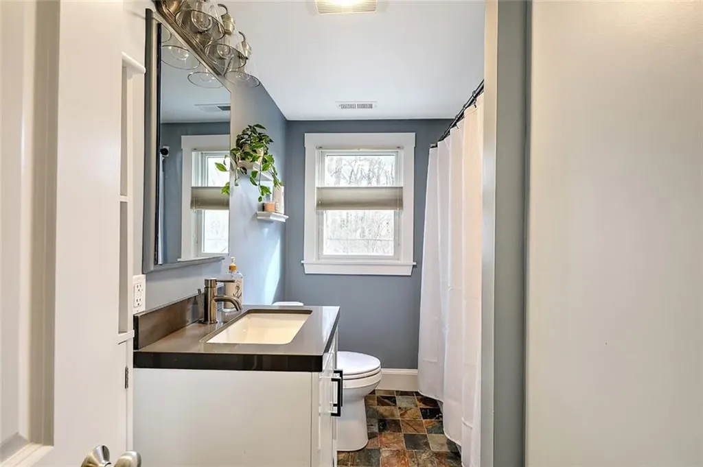 12 Grassy Plain Road Barrington RI 02806