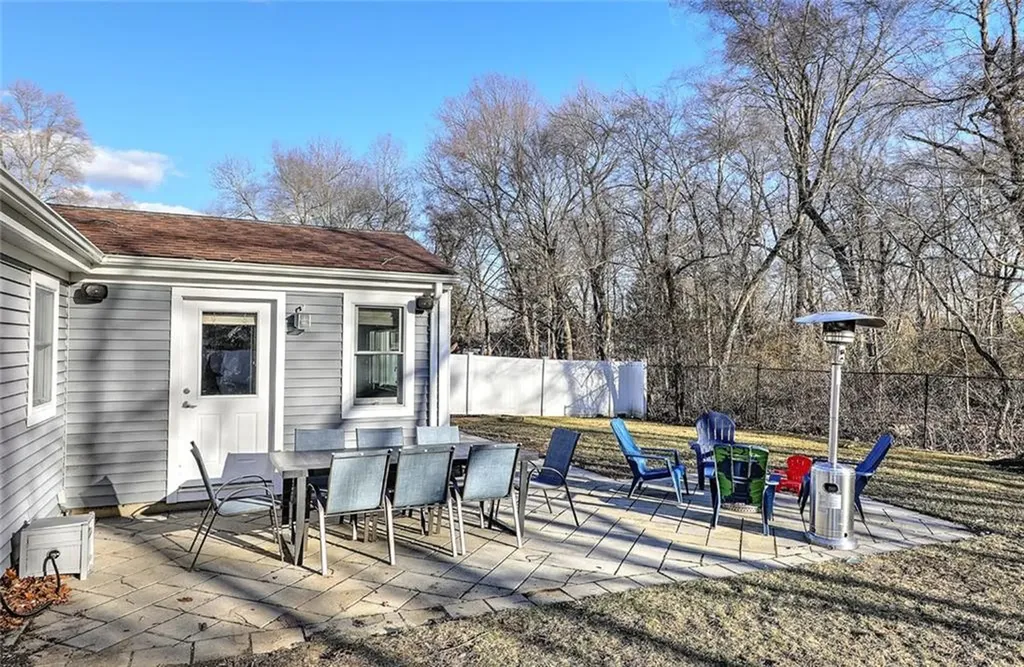 12 Grassy Plain Road Barrington RI 02806