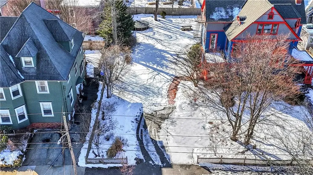 41 Larch Street Providence RI 02906