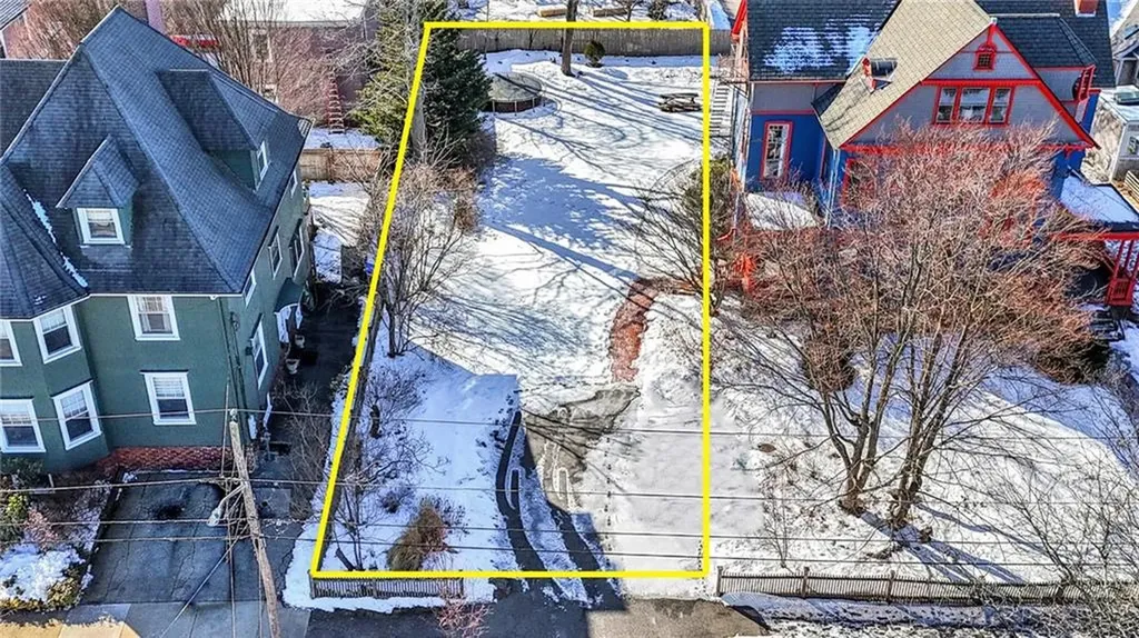 41 Larch Street Providence RI 02906