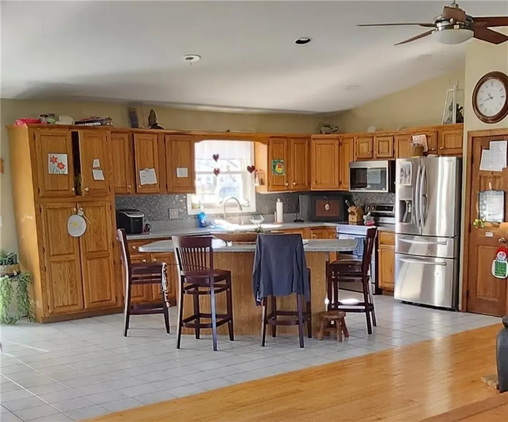 423 Metacom Avenue Bristol RI 02809
