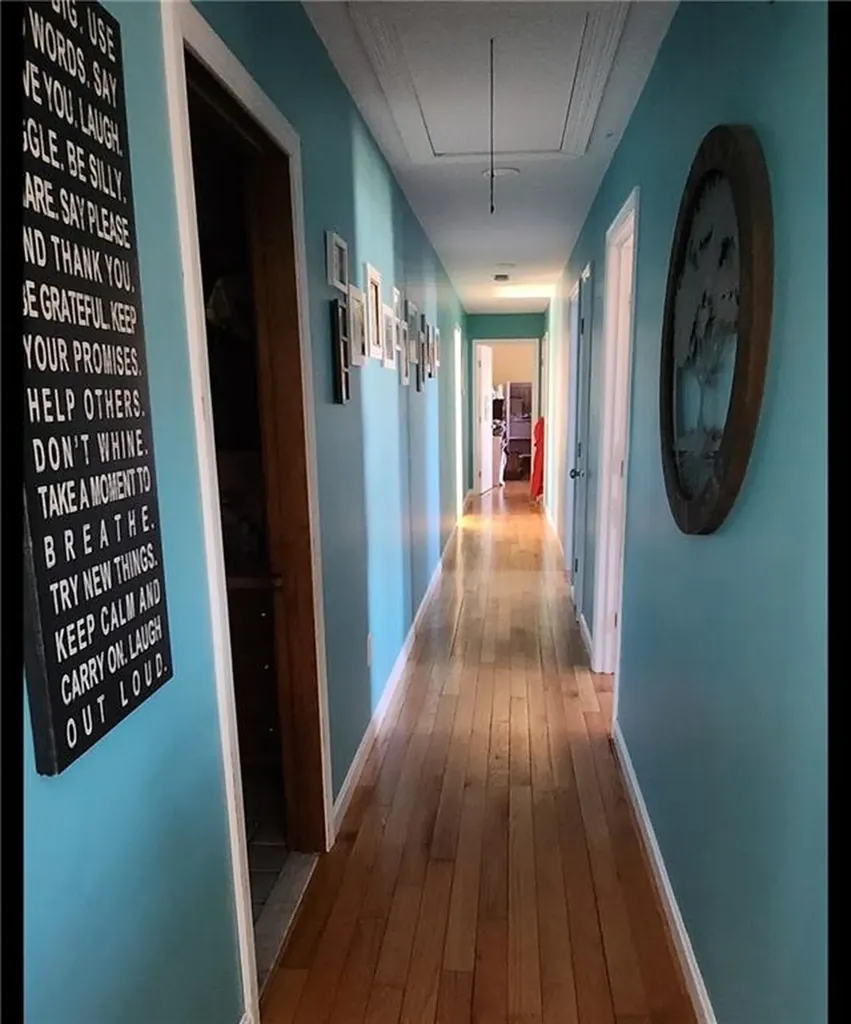 423 Metacom Avenue Bristol RI 02809